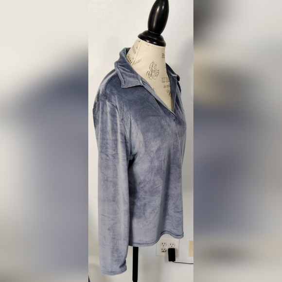 Calvin Klein Women's V-Neck Sweater in Slate - Picture 4 of 11